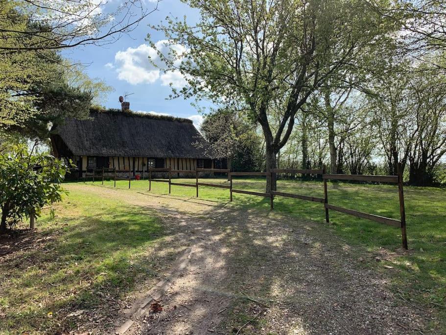 Chaumiere Familiale Weekend & Vacances Paisible Saint-Philbert-sur-Risle Εξωτερικό φωτογραφία
