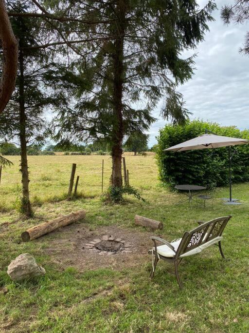 Chaumiere Familiale Weekend & Vacances Paisible Saint-Philbert-sur-Risle Εξωτερικό φωτογραφία