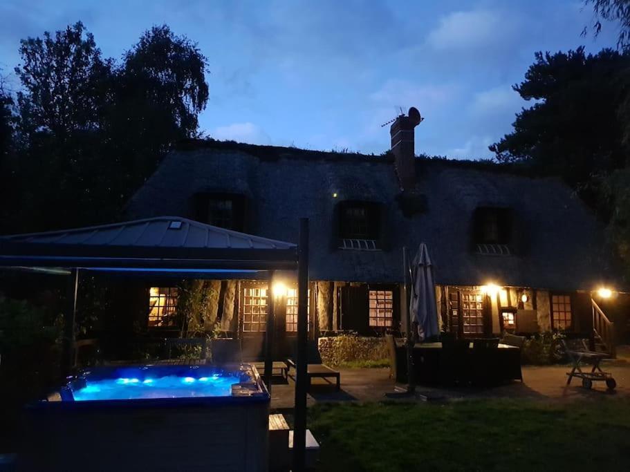 Chaumiere Familiale Weekend & Vacances Paisible Saint-Philbert-sur-Risle Εξωτερικό φωτογραφία