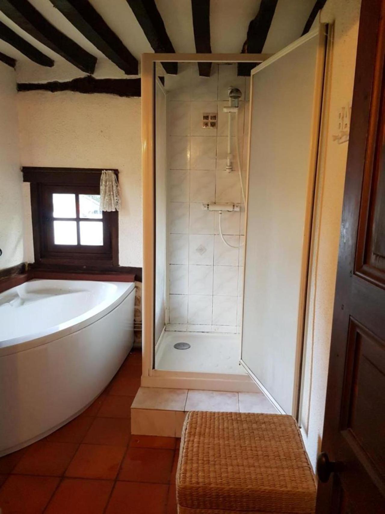 Chaumiere Familiale Weekend & Vacances Paisible Saint-Philbert-sur-Risle Εξωτερικό φωτογραφία