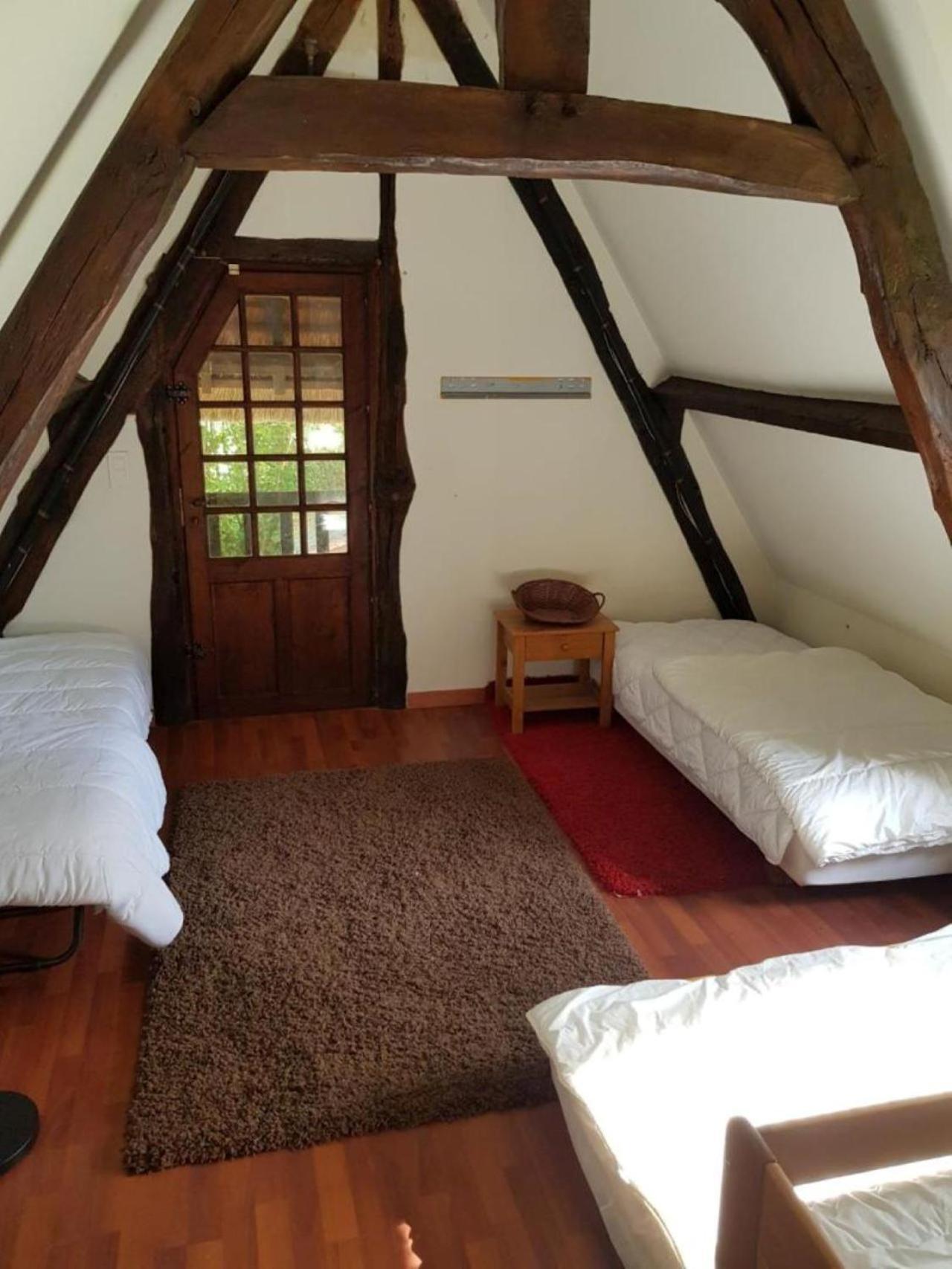 Chaumiere Familiale Weekend & Vacances Paisible Saint-Philbert-sur-Risle Εξωτερικό φωτογραφία